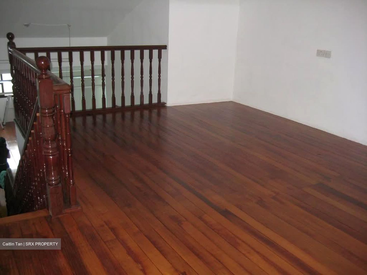 Tras Street (D2), Office #555589311